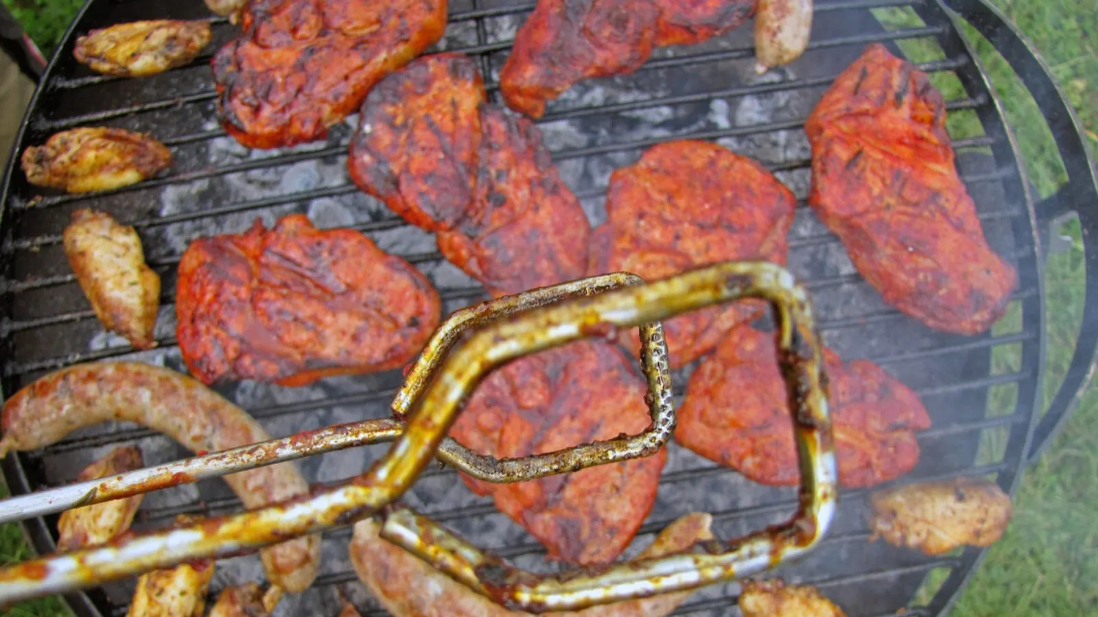 【コスパ最強】100均で揃うBBQ便利グッズ10選｜初心者必見アイテムまとめ